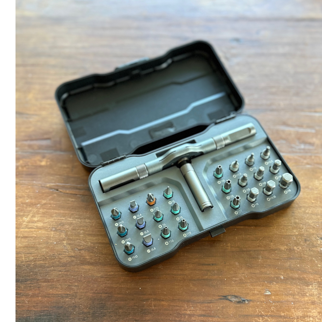 24in1 Magnetic Ratchet Screwdriver Set - Detachable T-Handle